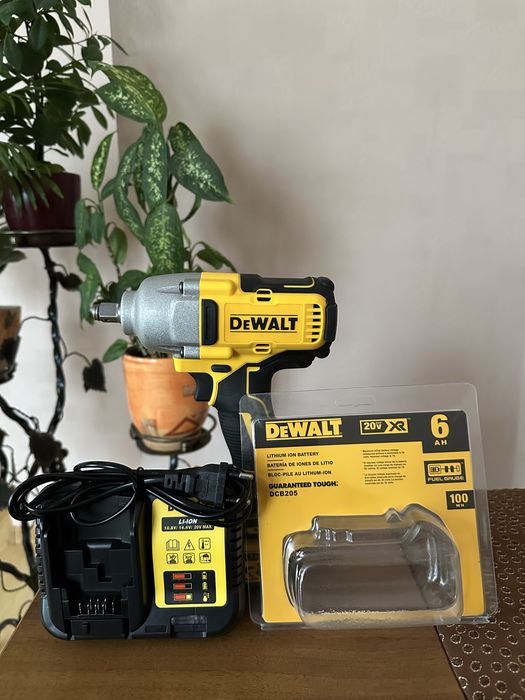 Акумуляторний гайкокрут DeWalt DFC 892