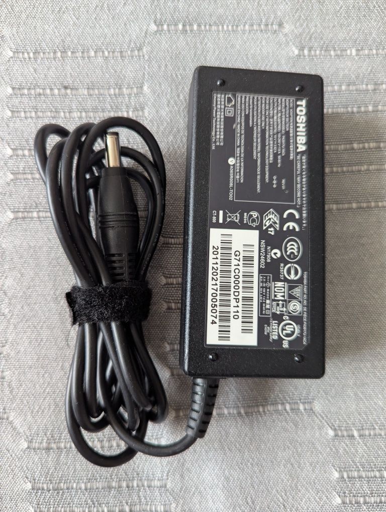 Блок питания к ноутбуку Toshiba 65W 19V, 3.42A (PA3917U-1ACA)