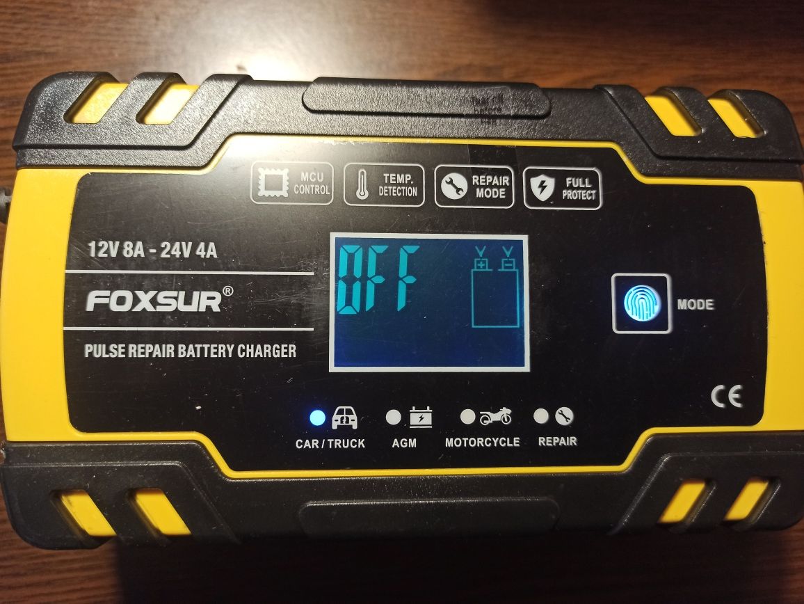 Автоматическое зарядное устройство FOXSUR 12V 8A- 24V 4A