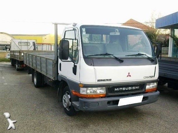 Alugar Carrinha de transporte mercadoriass
