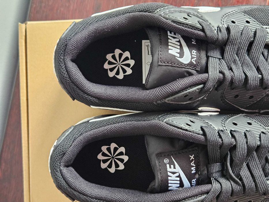 Жіночі кросівки Nike Air Max 90 DH8010 002 Оригінал 38