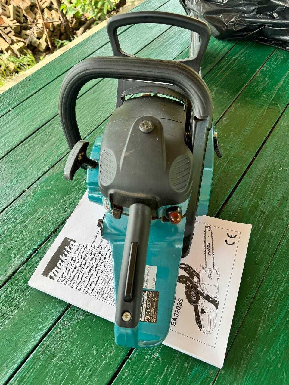 Бензопила Makita EA3203S, в гарному робочому стані, ОРИГІНАЛ, б/у