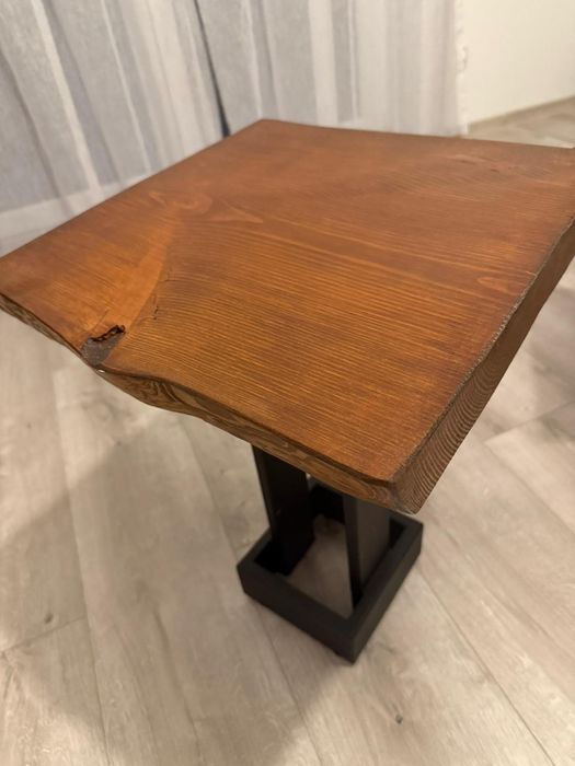 Stolik do salonu i ogrodu. Mocne Nogi SOSNA Industrialny / Loftowy