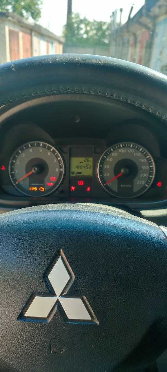 Mitsubishi Colt 2009