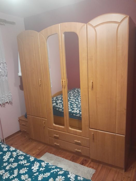 Szafa komoda nakastliki⁹