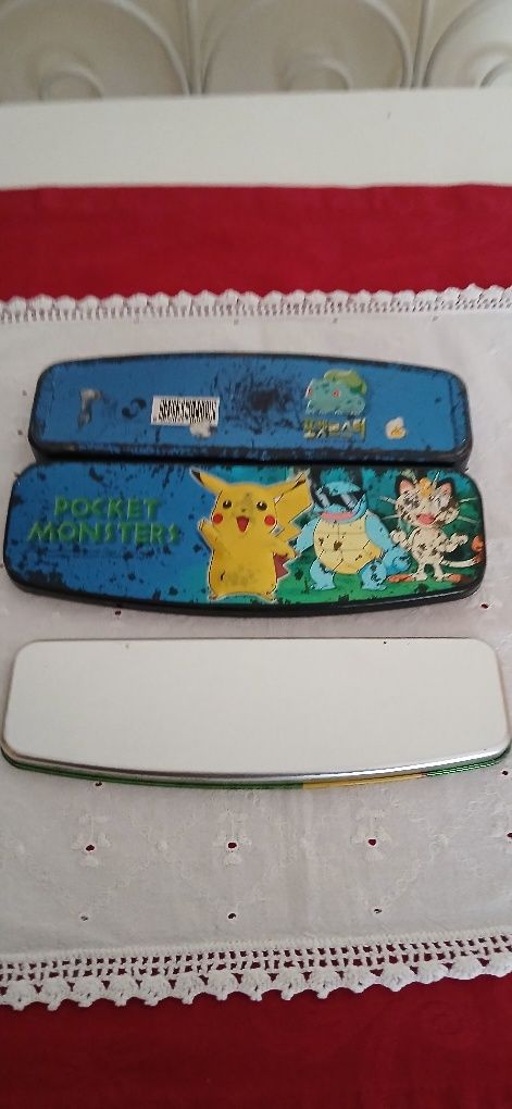 Estojo de metal Pikachu, usado