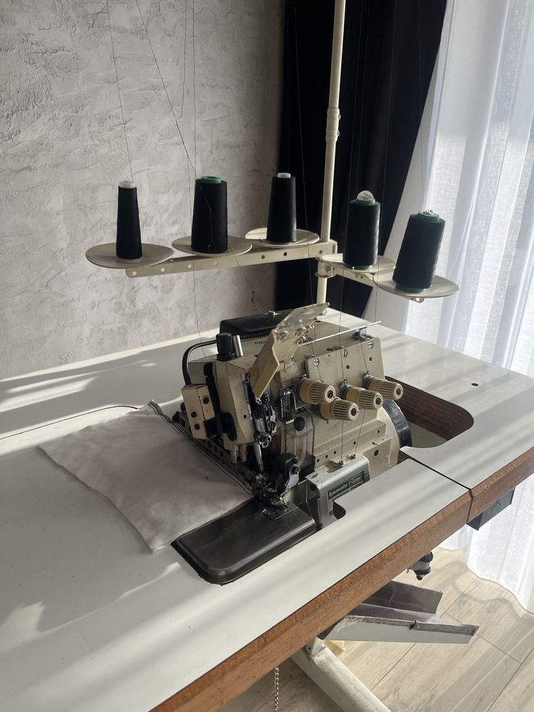 Maszyna do szycia overlock yamato AZ-8500H maszyna owerlok yamato 230V