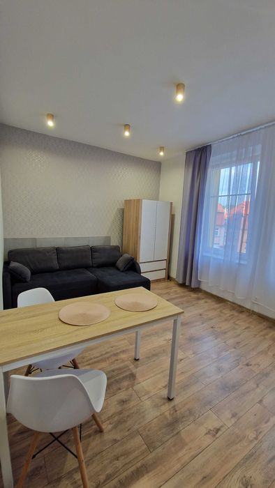 WAŁBRZYCH CENTRUM - Słoneczne mieszkanie na wynajem