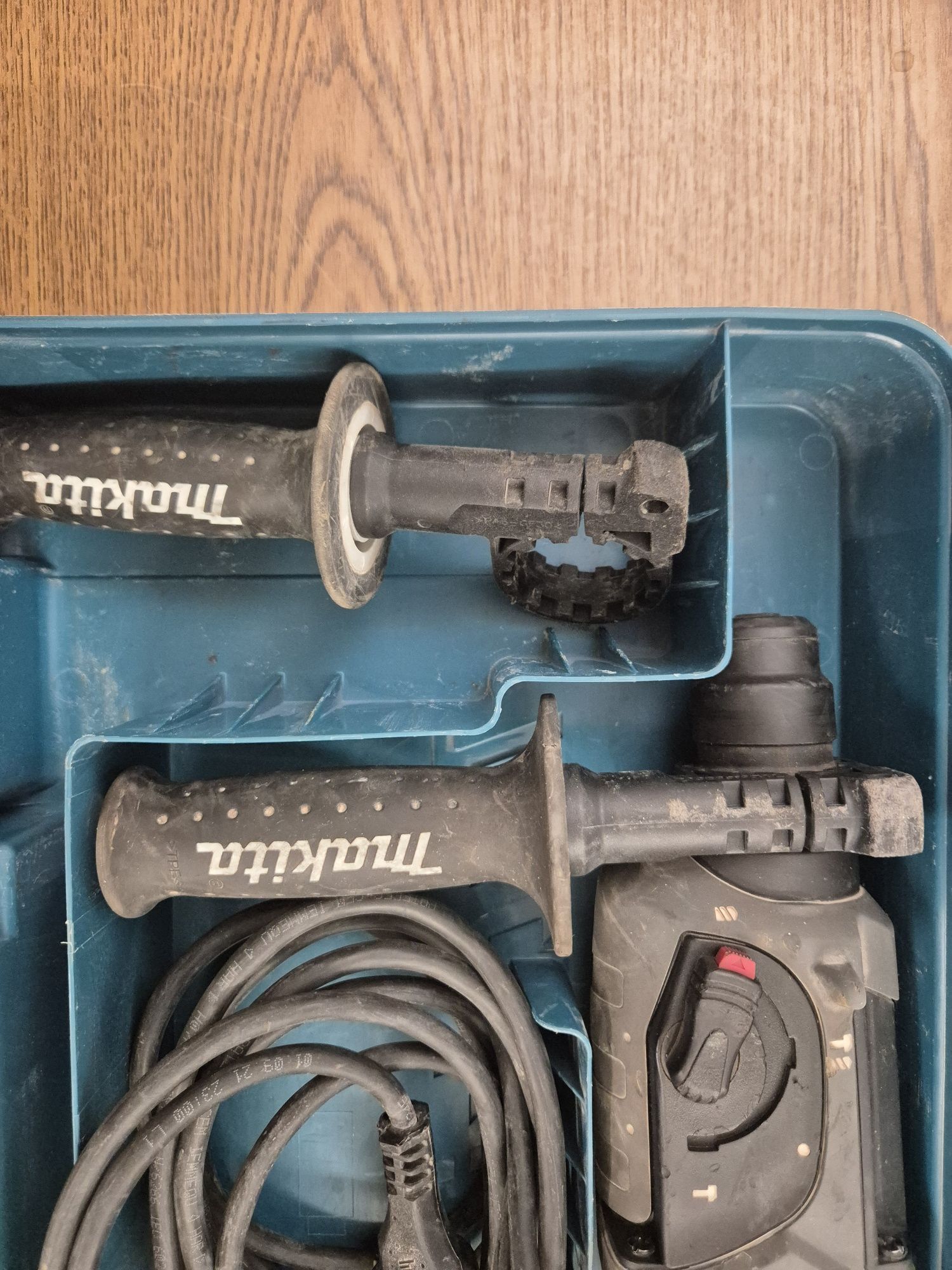 Młotowiertarka Makita HR2470