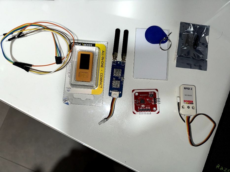 M5stick plus2+ modulo nrf24 e cc1101 + ir + nfcs modulos