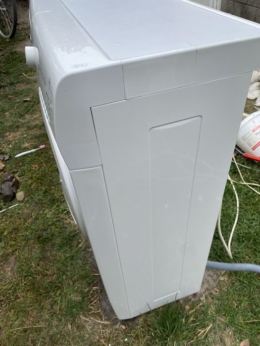 Продам пральну машину Whirlpool  Ультра тонка