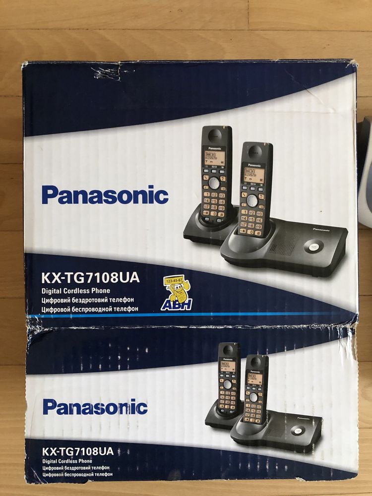 Радіотелефон Panasonic KX-TG7108UA