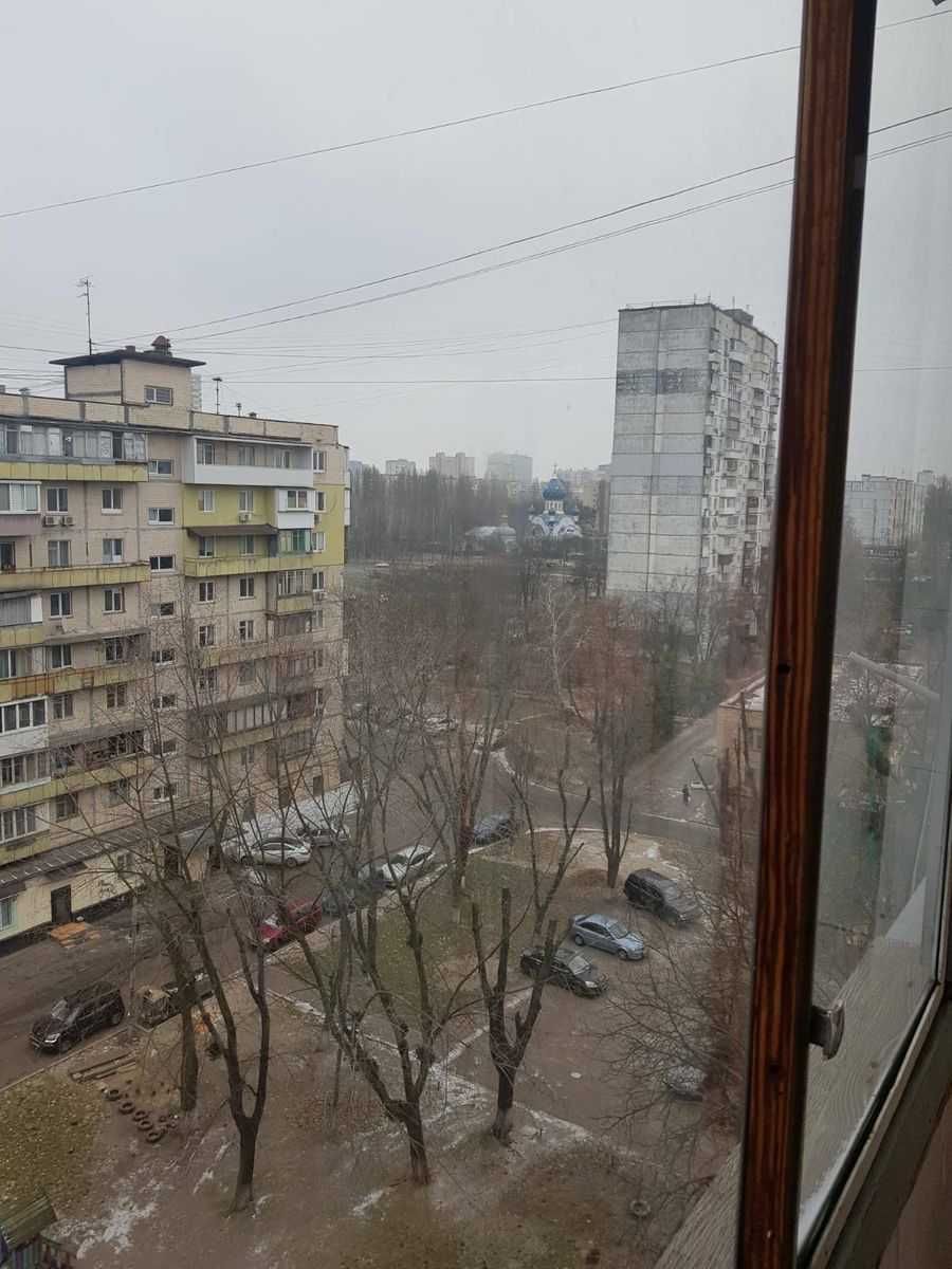 Продам 3-х кімнатну  Борщагівка 15 хвилин метро
