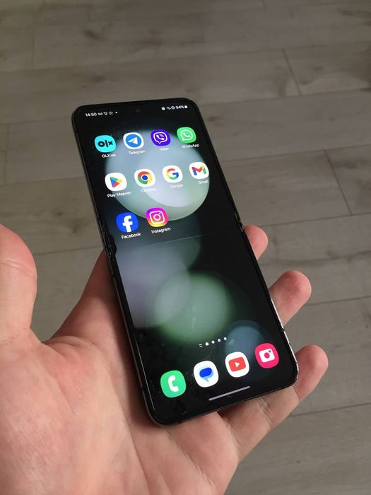 Samsung Z Flip 5 , 8/256