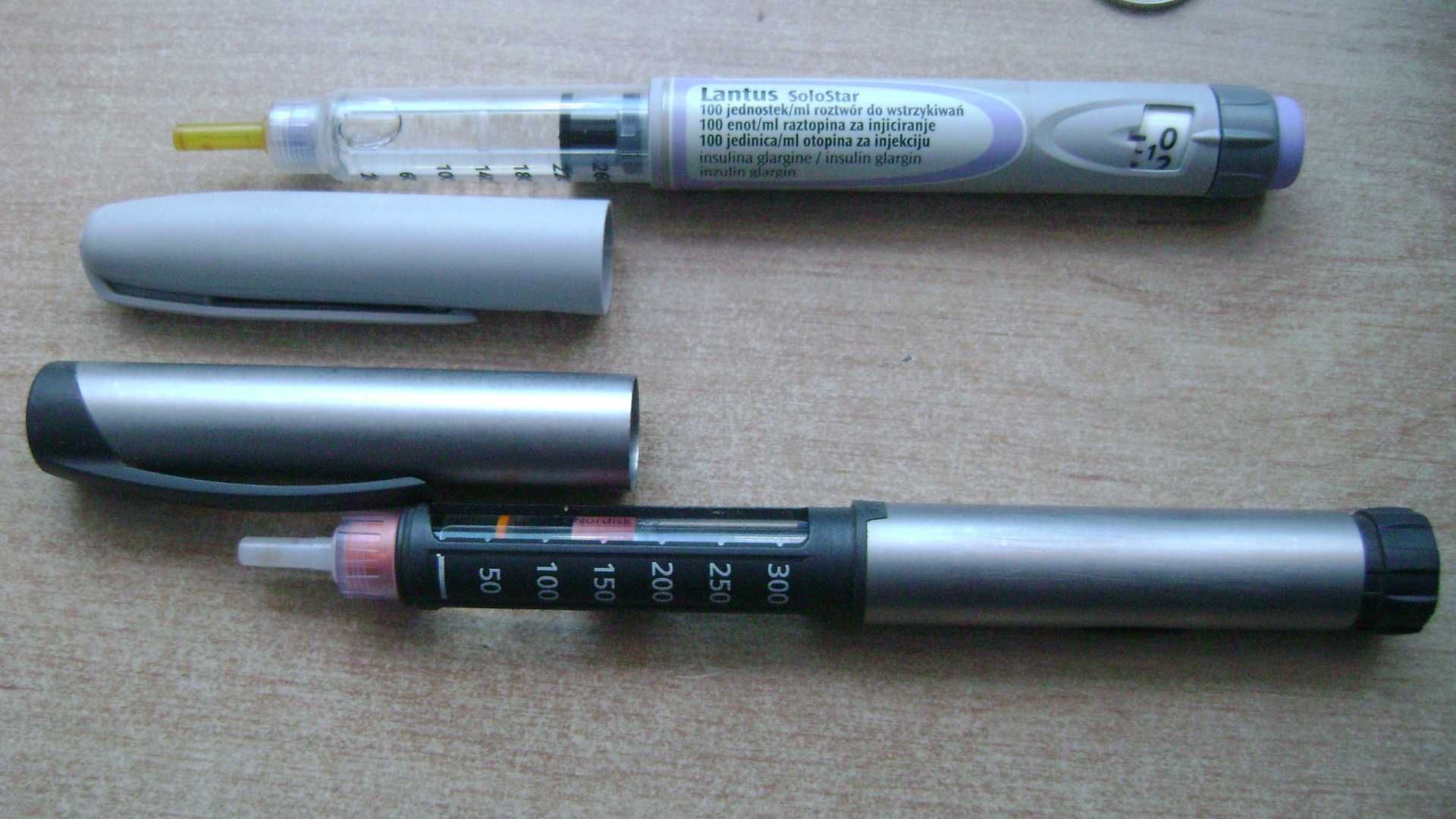 Starocie z PRL - Stare narzędzia = Novo Nordisk = Zestaw 2 przyrządy