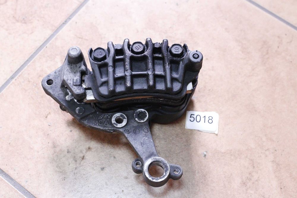 5018 Zacisk hamulcowy przedni prawy Honda Goldwing GL 1800 |01-05