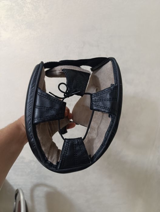 Шолом для боксу (єдиноборств)