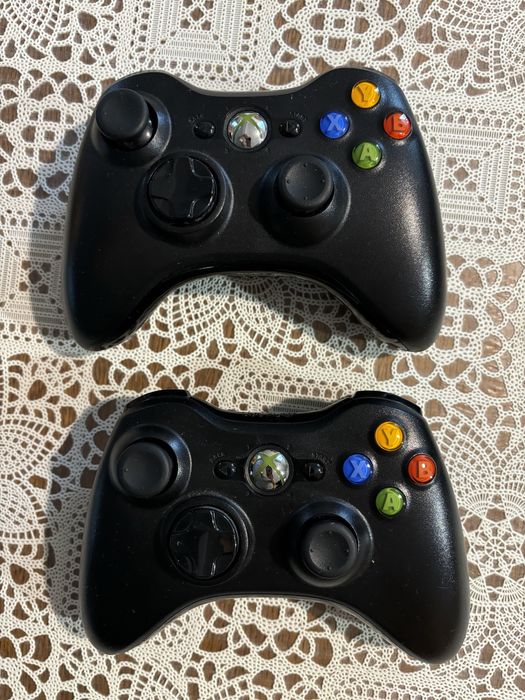 Konsola Microsoft Xbox 360 250  GB KINECT + 2 PADY Giga Zestaw