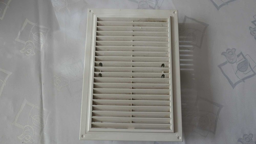 Kratka Wentylacyjna łazienkowa