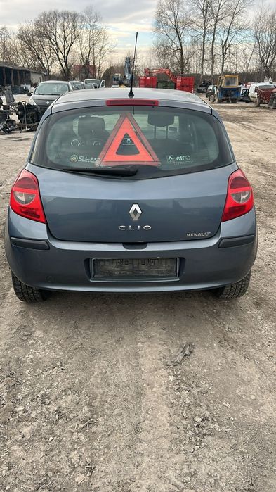 Renault Clio III wszystkie części Maska zderzak lampy błotniki pas
