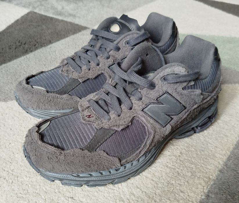 Buty New Balance 2002r