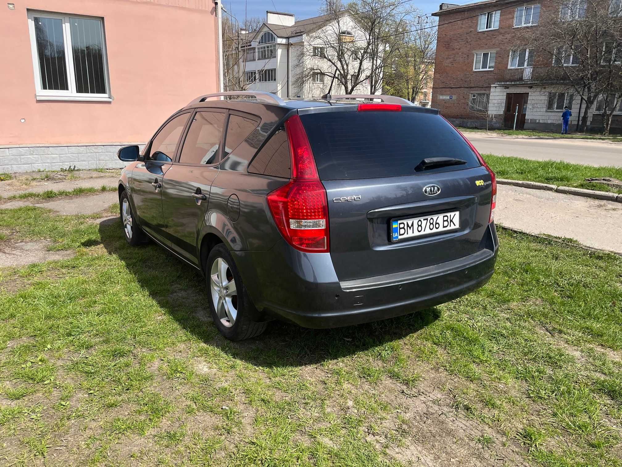 Продам Kia Ceed 2011 1.6 CRDi MT (128 к.с.)