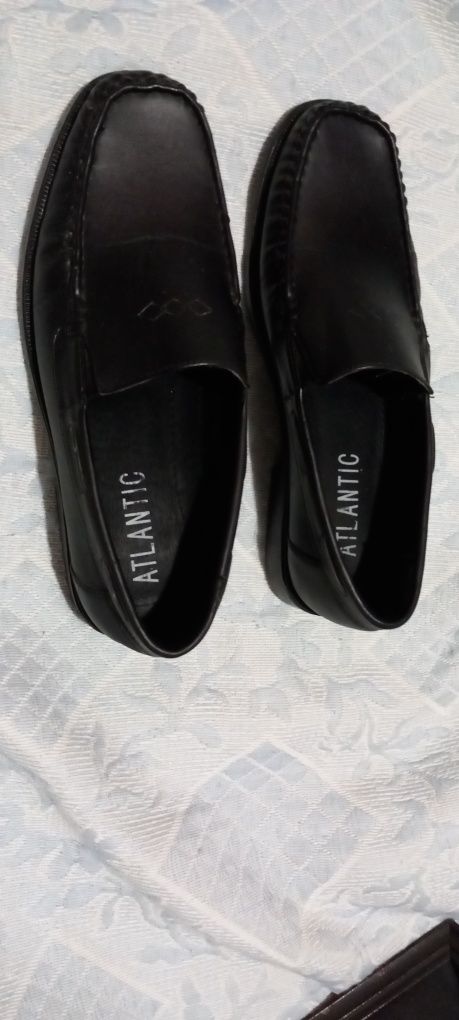 Sapatos Pretos Confortáveis