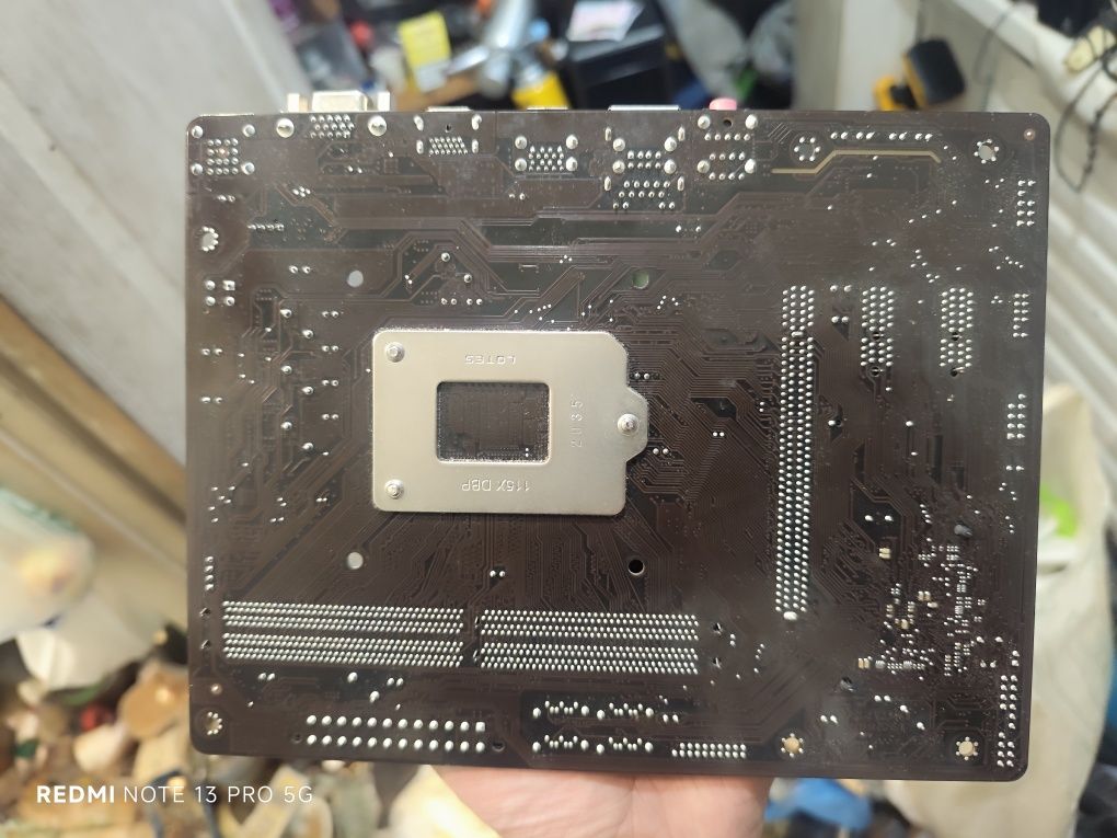 материнская плата GIGABYTE GA-F2A68HM-S1.