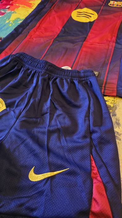 Conjunto Barcelona x Lamine Yamal

Vários tamanhos

Novo e para entreg