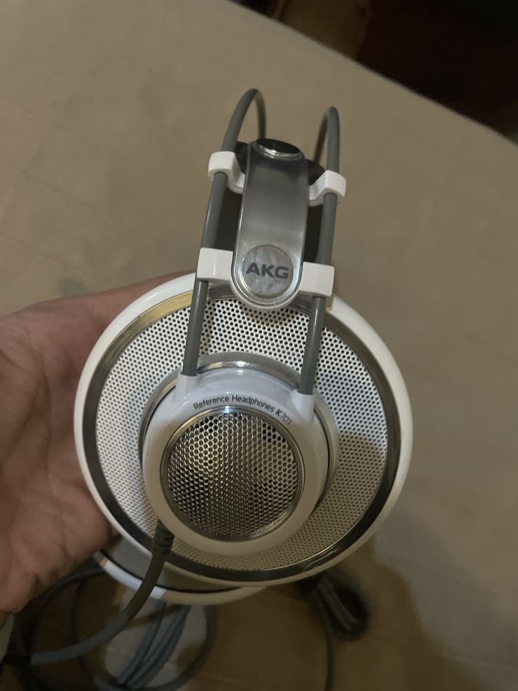 Fones de referencia akg k701 em otimo estado