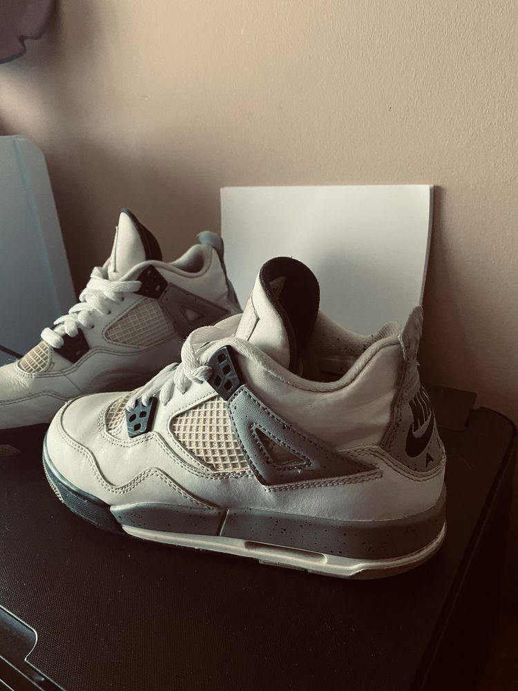 Air jordan 4 white cement