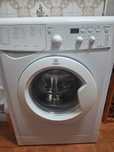 Máquina Lavar Roupa Indesit IWD6105