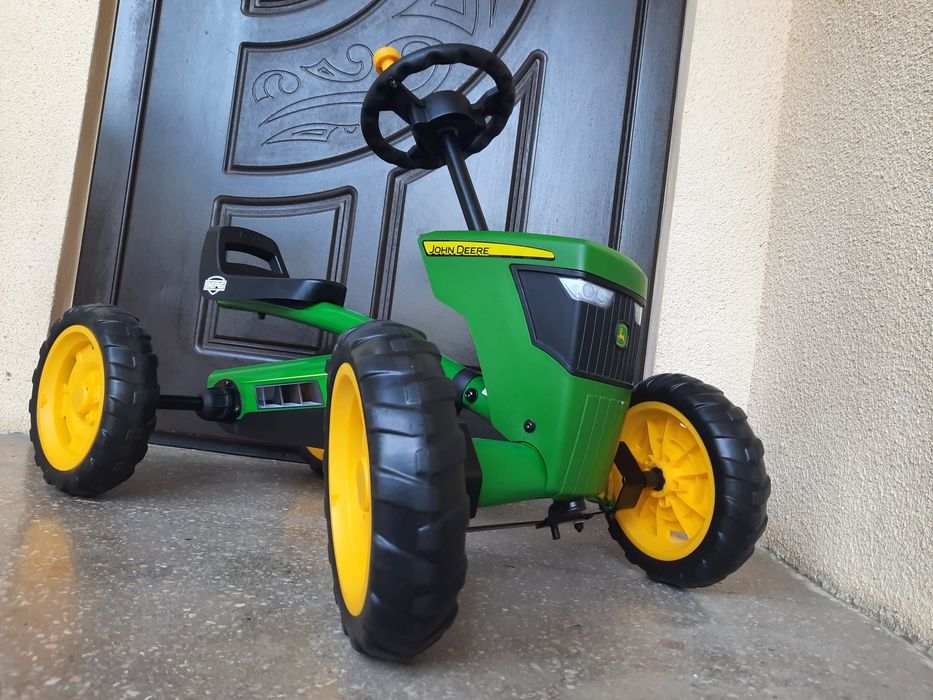 Веломобіль для дітей BERG Buzzy John Deere 24.30.11.00 (прямий привід)
