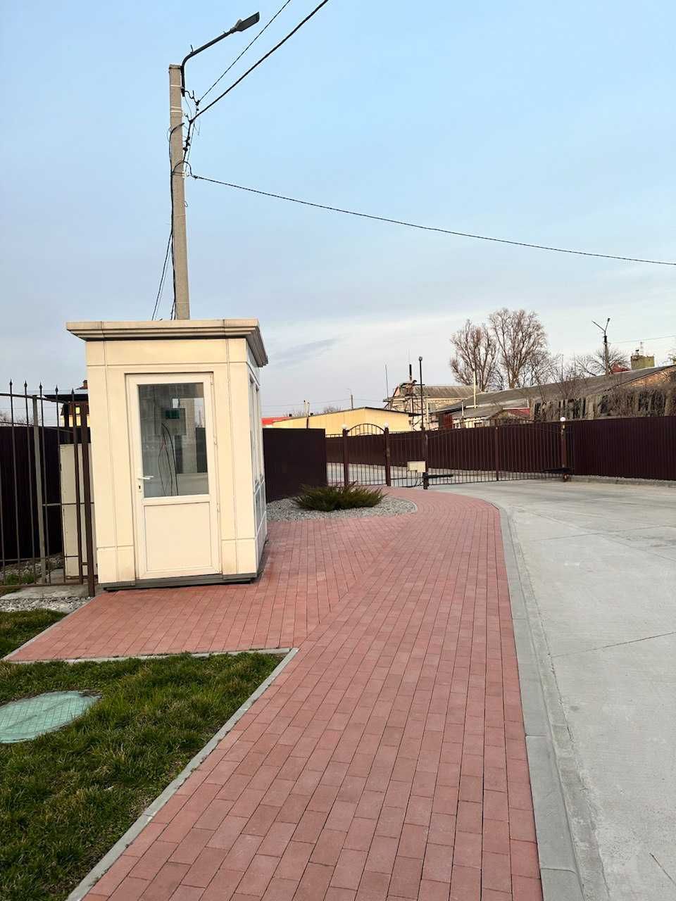 2 - х кімнатна квартира в новобудові біля річки/ автономне опалення