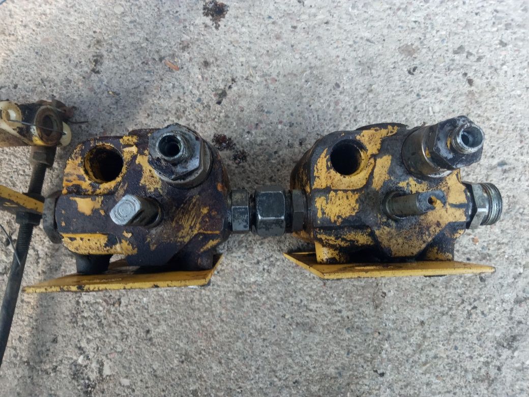 Rozdzielacz jednosekcyjny New Holland 1550,8050,Tx,Tf