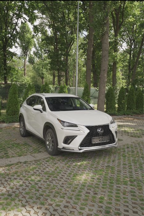 Продам Lexus NX 300