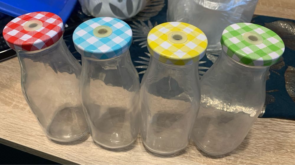 Szklana butelka z nakrętką na słomkę 4 szt