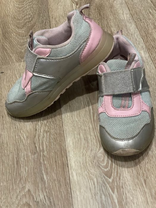 Кросівки для дівчинки з лампочками 17,5 / кроссовки со светом