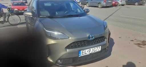 prawie nowe modne i trwałe auto