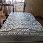 Cama  de corpo e meio em ferro