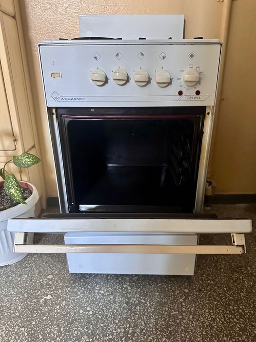 Kuchenka gazowo-elektryczna