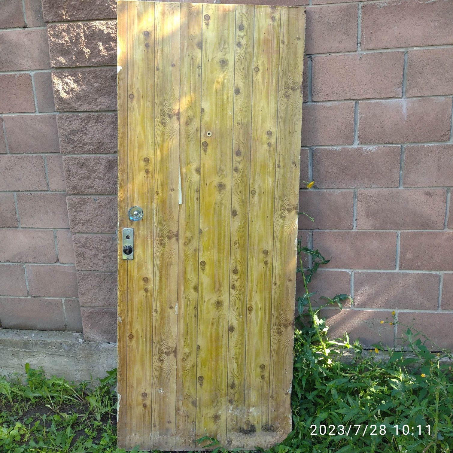 Продаю дерев'яні  двері