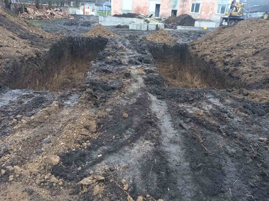 Послуги міні екскаватора та самоскида