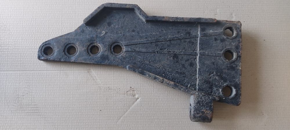 Стійка плуга ПЛН 3-35 чавунна.Стойка плуга ПЛН.стійка на плуг Одеський