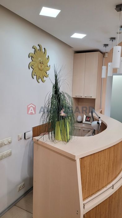 Продам приміщення в центрі, 211 м²;, 253 00 $