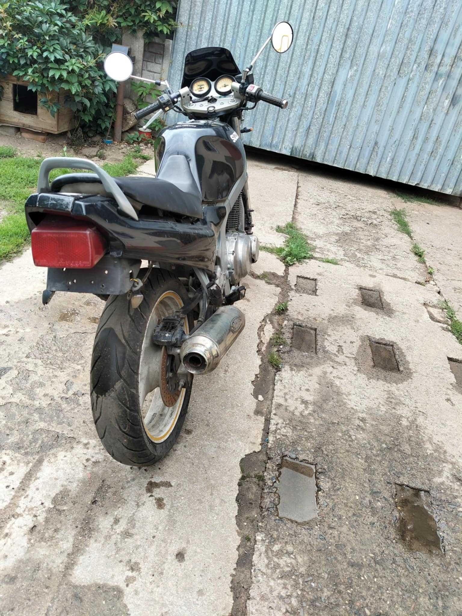 Sprzedam motocykl Suzuki GS 500 naked (na części)