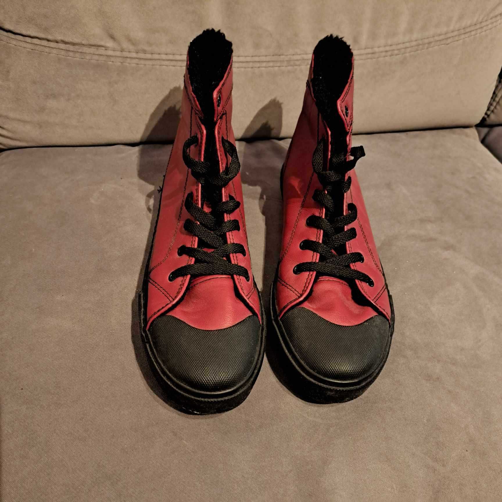 "Walk The Line" Buty sportowe wysokie RED by EMP