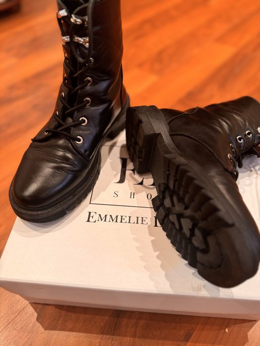 Продам жіночі череаики