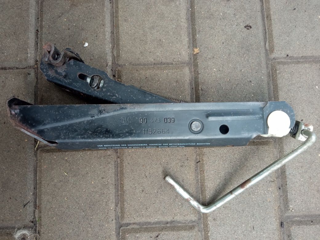 Lewarek hydrauliczny 2T 8T 12T podnośnik - opis.