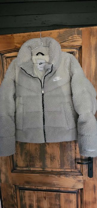 Kurtka futerko damskie nike S